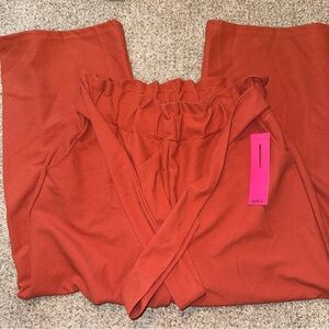 shosho Cropped Wide-Leg Paperbag Waist Pants in Rust